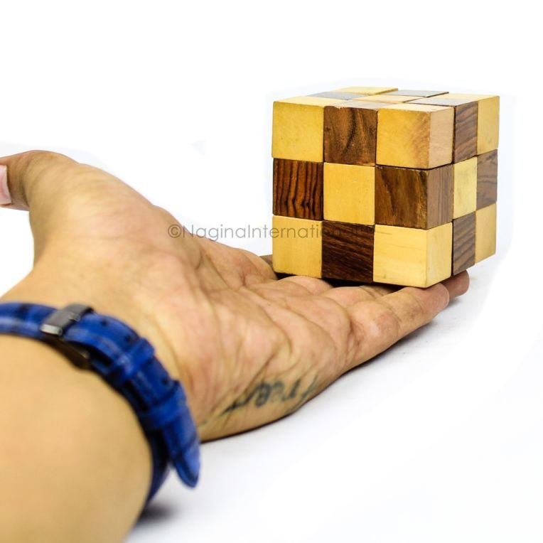 3D Snake Puzzle (4) 3D Snake Puzzle (4)