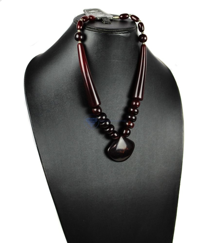 Axe Lustrous Necklace (3) Axe Lustrous Necklace (3)