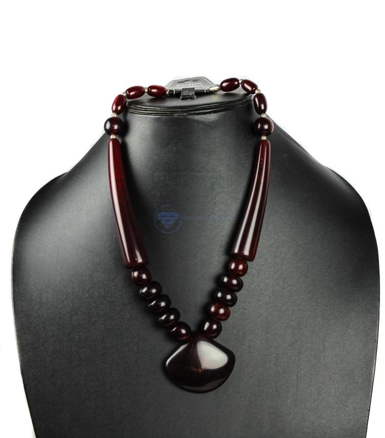 Axe Lustrous Necklace (4) Axe Lustrous Necklace (4)