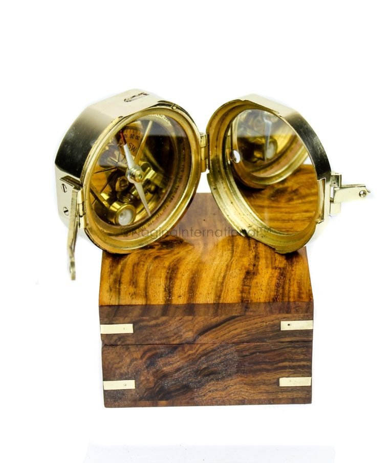 Bruton Compass (7) Bruton Compass (7)