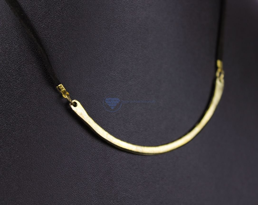 Half Moon Necklace (3) Half Moon Necklace (3)