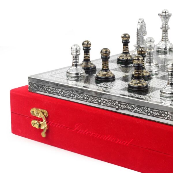 s $75 Large Chess Storage Box with Lock & Keys Review